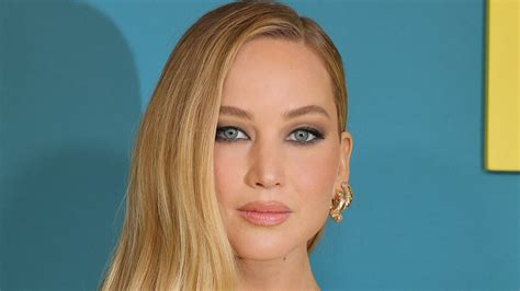 jennifer nude|Jennifer Lawrence Goes Full Frontal Nude in ‘No Hard Feelings。